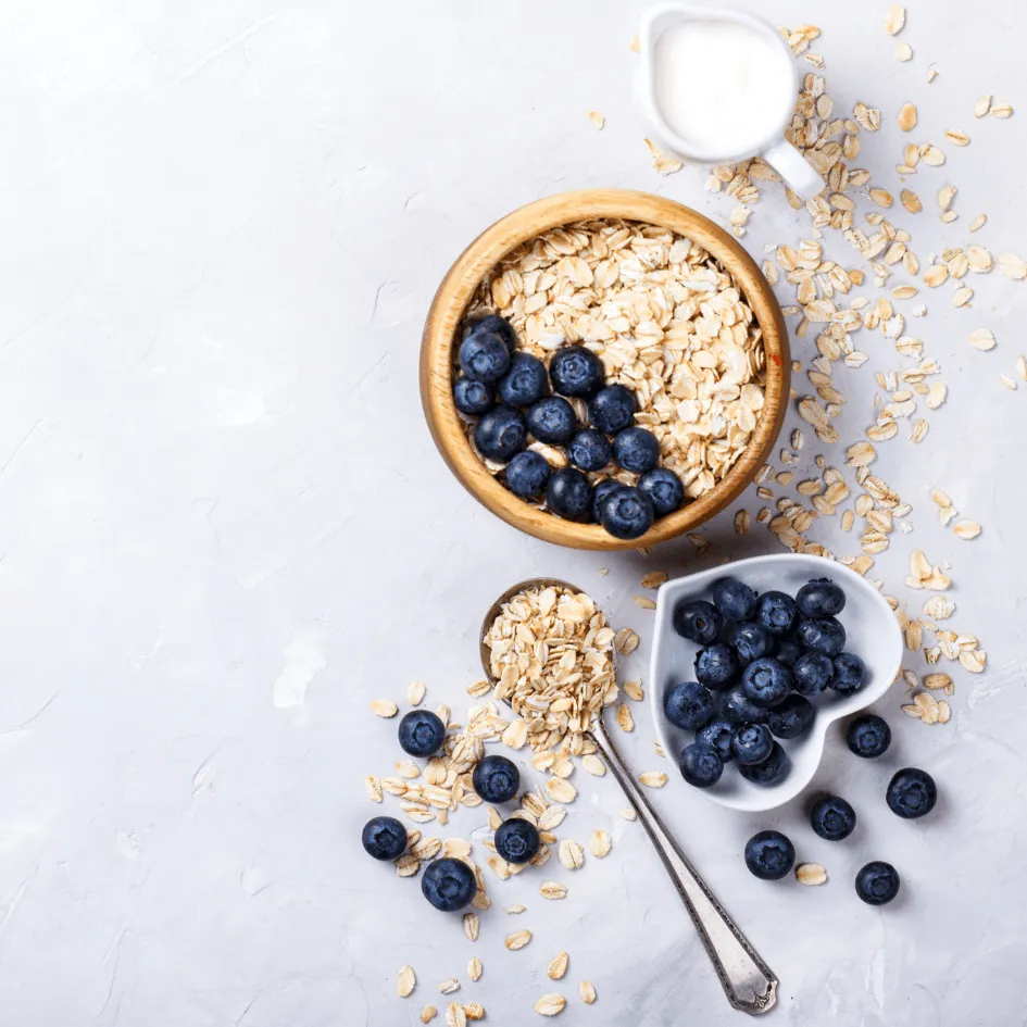 oats met blauwe bessen en amandel